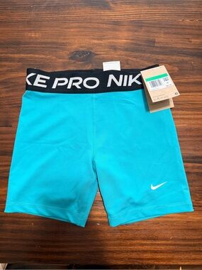 Brand new Nike pro Kids XL Turquoise Athletic Compression Shorts